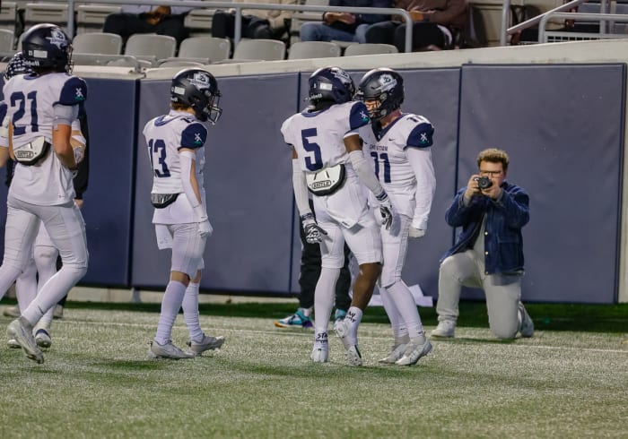 2023 FB Finals LRC-Greenwood__00041